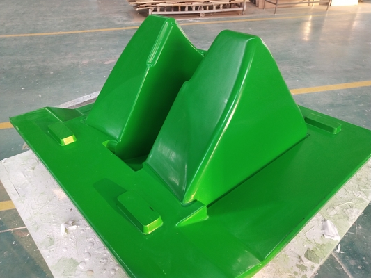 CNC Machine Controlled Composite Mold with Smooth Surface Finish at Best