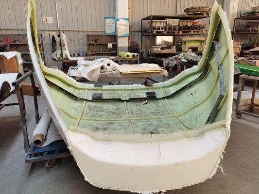 High Durability Fiberglass Truck Body Panel Lightweight Easy Installation Ideal for Fleet Maintenance and Replacement