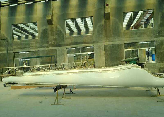 CE ISO9001 FRP Wind Turbine Blades for Performance -40 To 60 Degrees Celsius Glossy Surface Finish